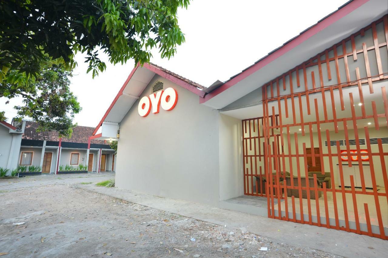 Oyo 743 Garden Guesthouse Maguwo Extérieur photo